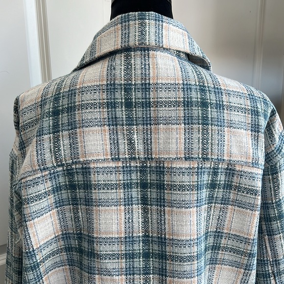 Boston Traders Shacket - Picture 3 of 4